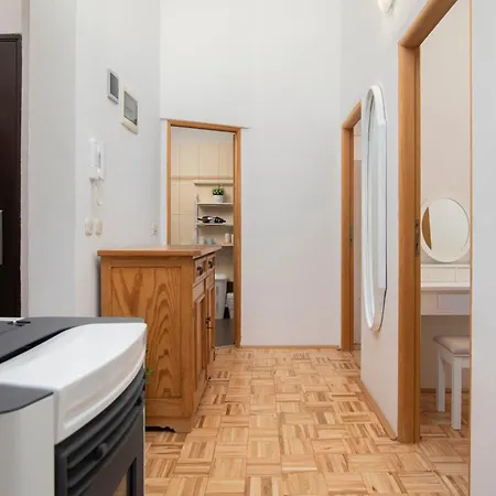 Countryside Manu * Pula